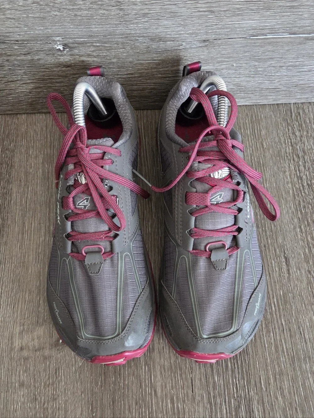 Altra Women's Lone Peak 4 Athletic Trail Running Shoes Gray Raspberry Size 8